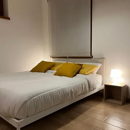 Station Apartment *