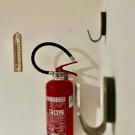 Station Apartment *